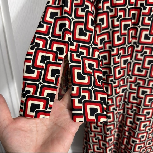 Jude Connally Michelle sheath dress size M. Geometric MCM print, stretch - Picture 7 of 7